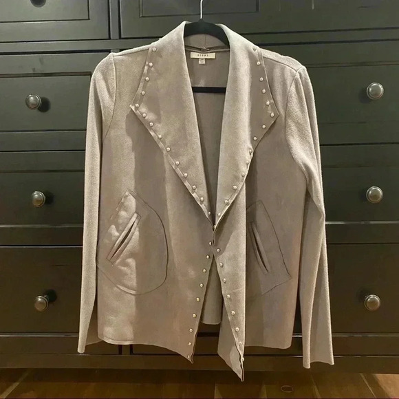 ✨EUC✨ Sioni Gray Studded Wrap Size Medium​​ - Picture 1 of 13